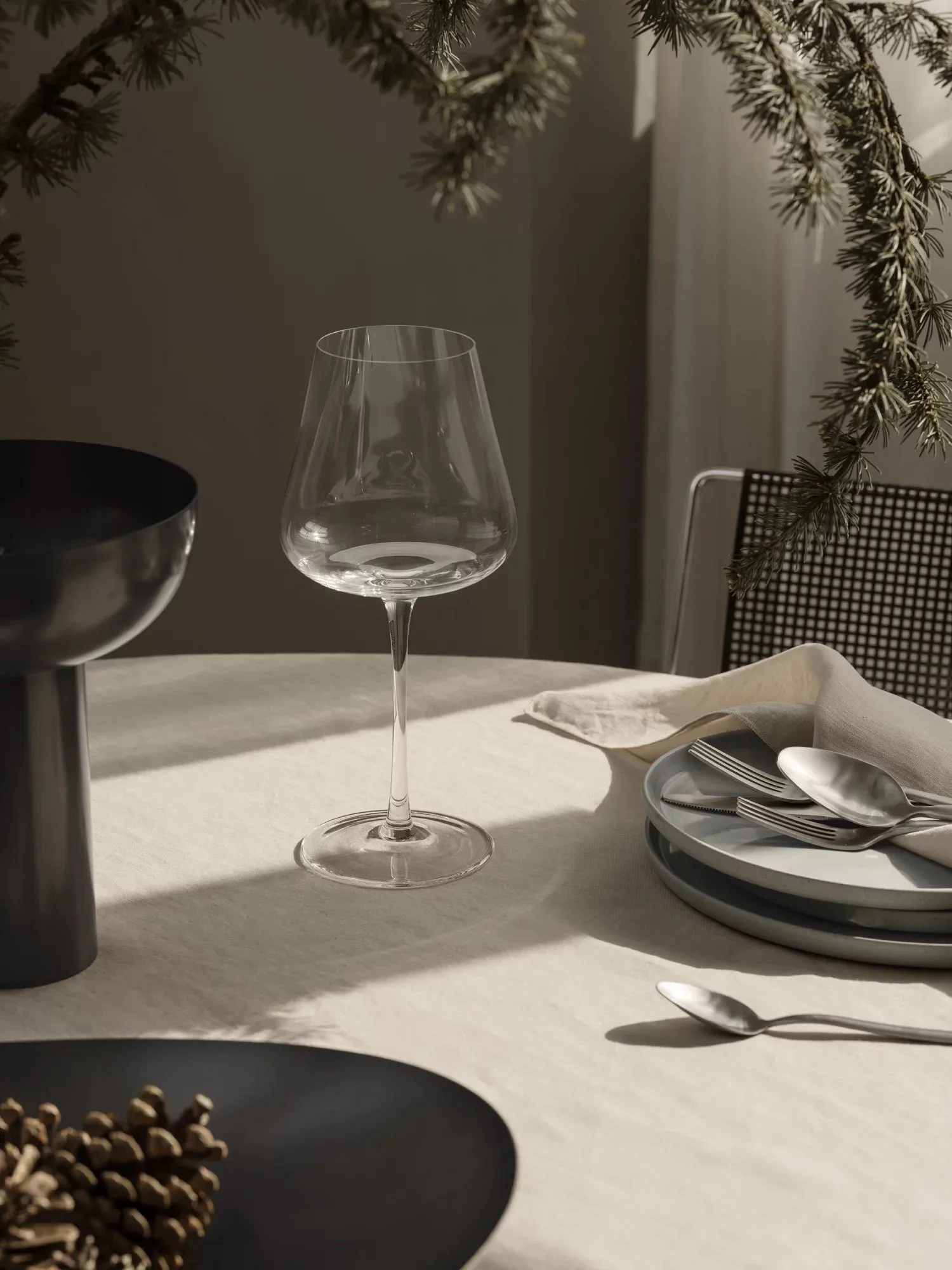 MIYABI hyacinth 花瓶 Ø17 cm, Burned metal blomus