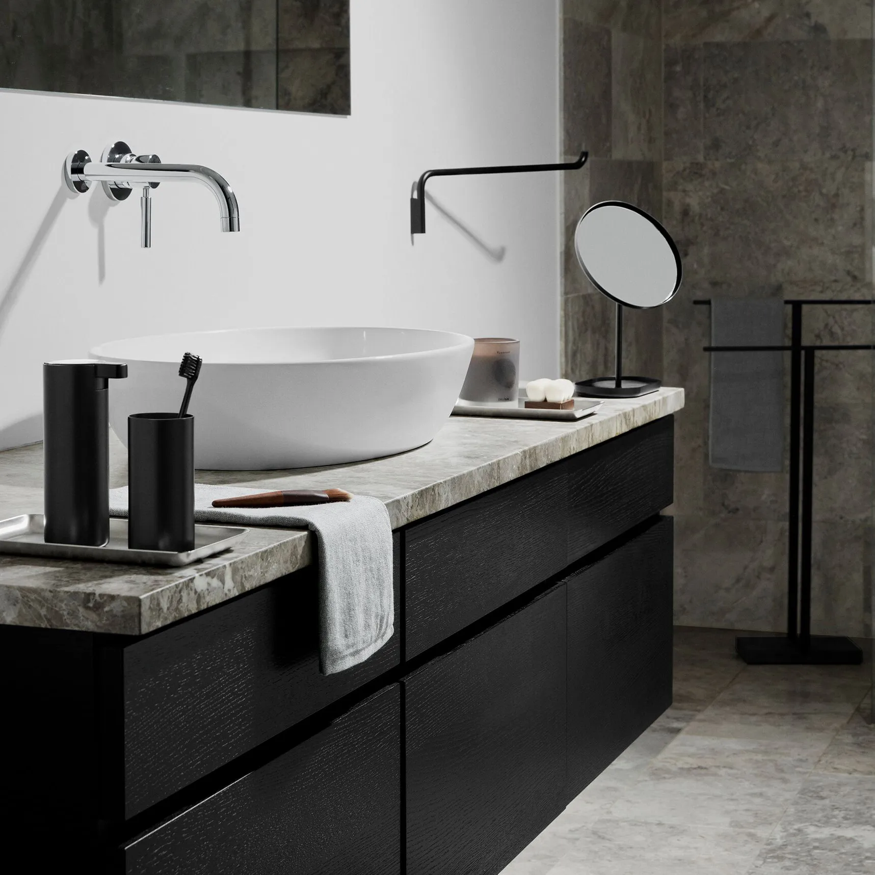 Modo towel hanger, 黑色 blomus