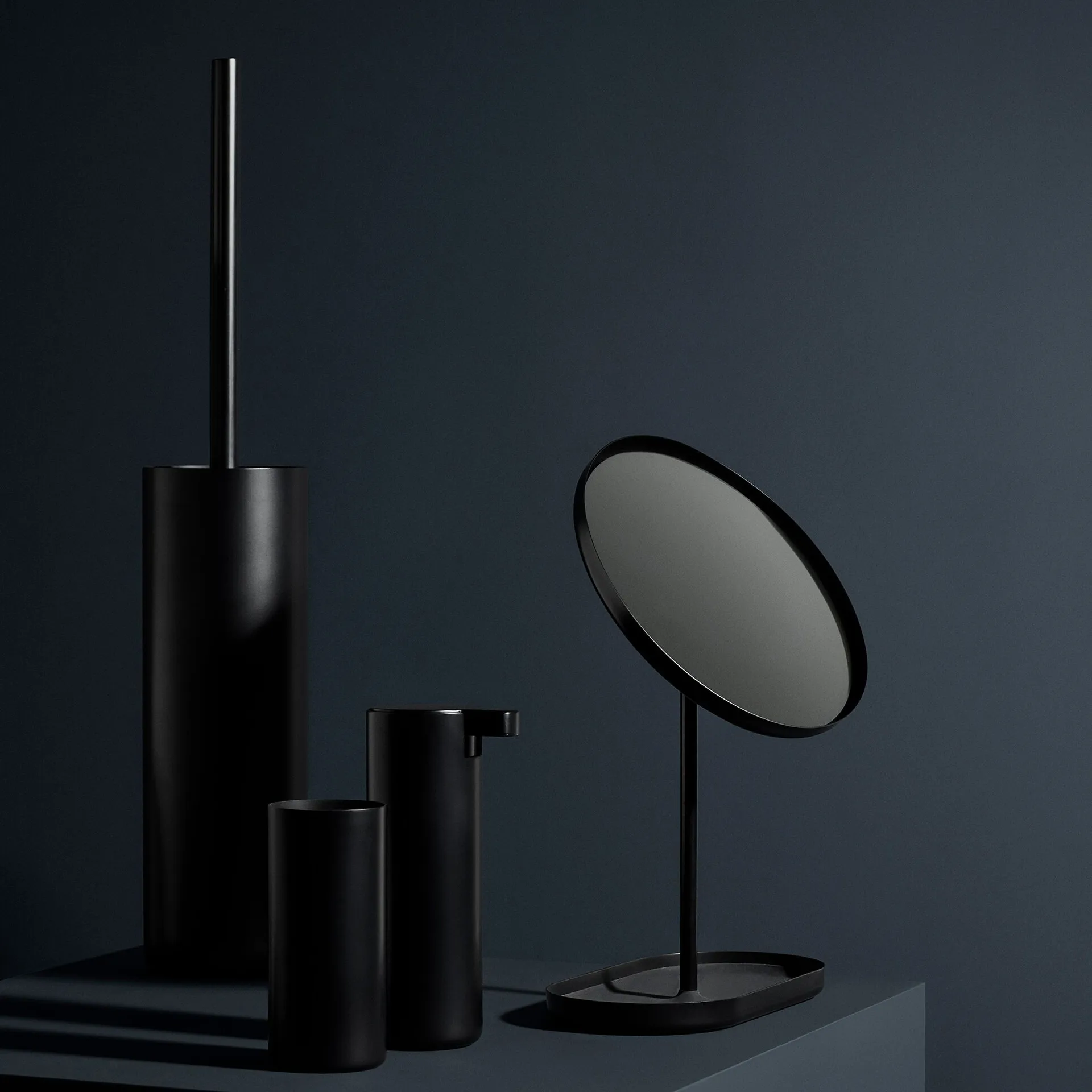 Modo 皂液器, 黑色 blomus