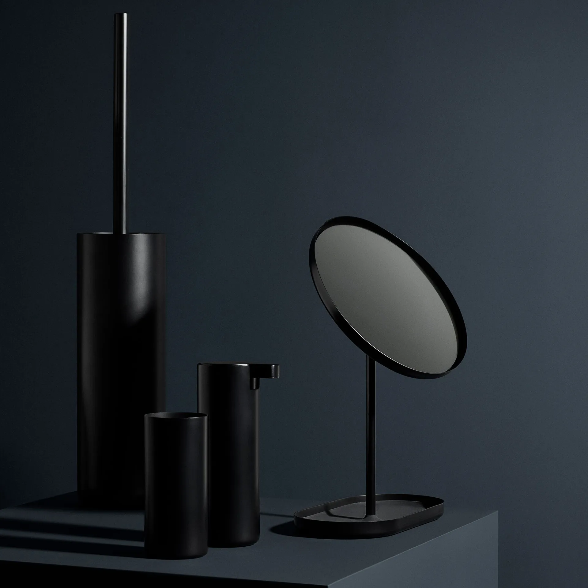 Modo 牙刷 马克杯, 黑色 blomus