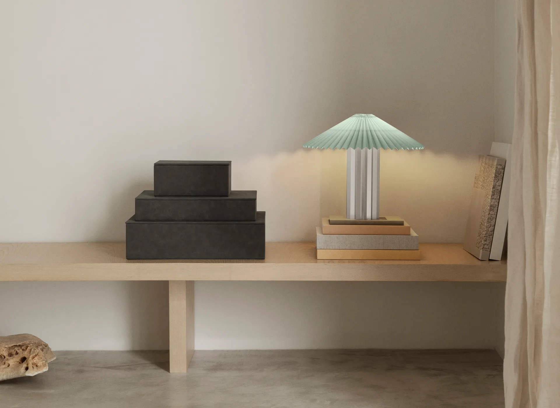 Taite台灯, 沙漠鼠尾草色 Ø36.5x31cm blomus