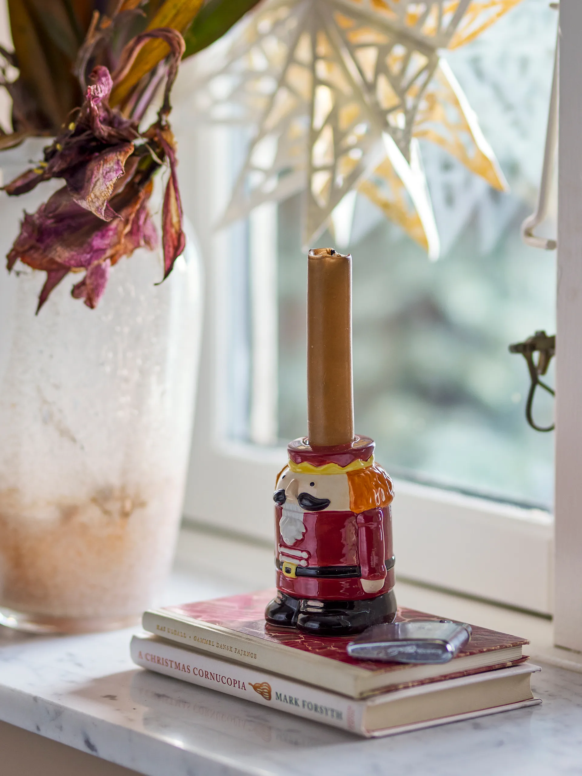 Feast 烛台 9 cm, 红色 Bloomingville