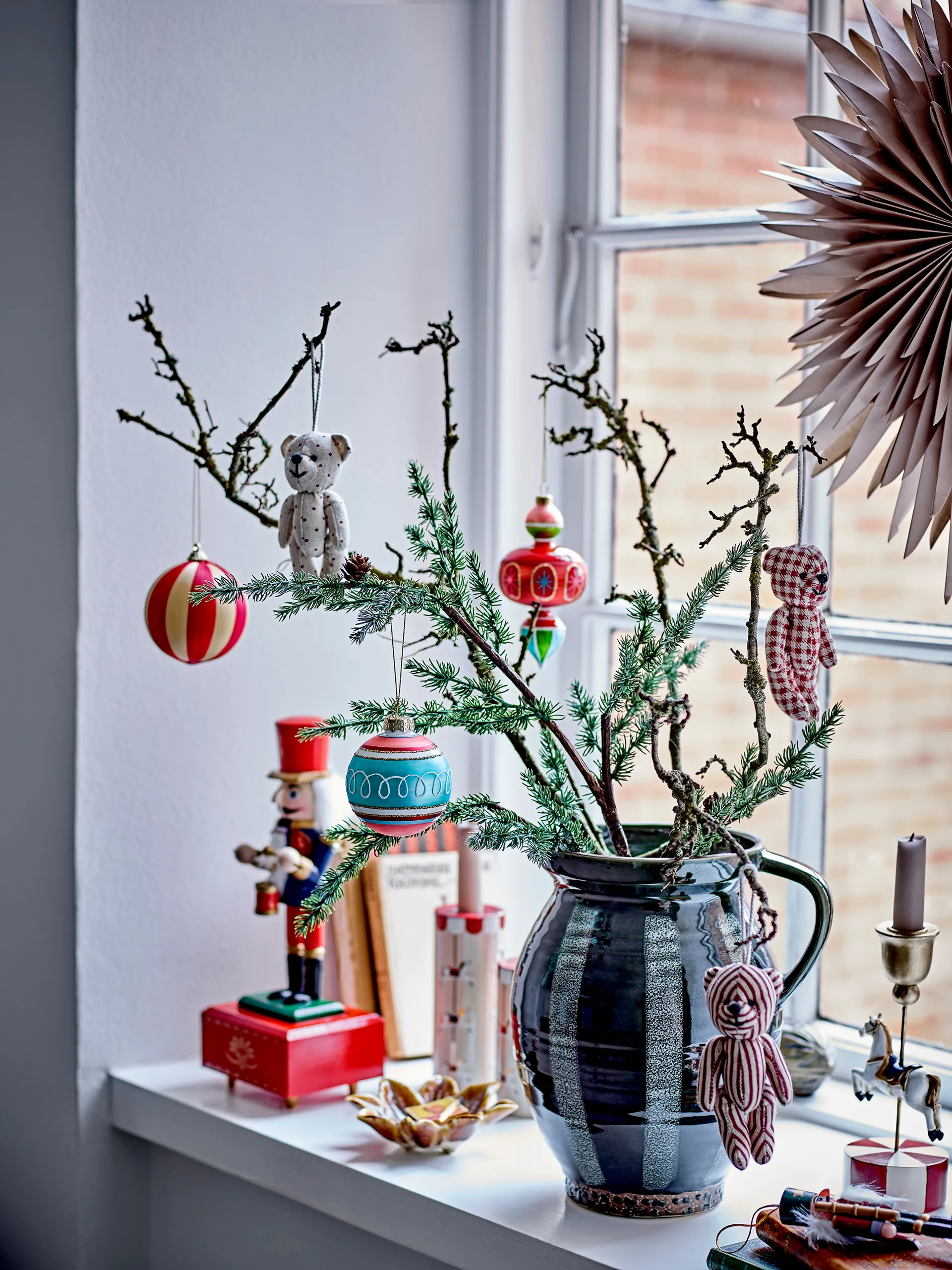 Merry-go-round 烛台, 白色 Bloomingville