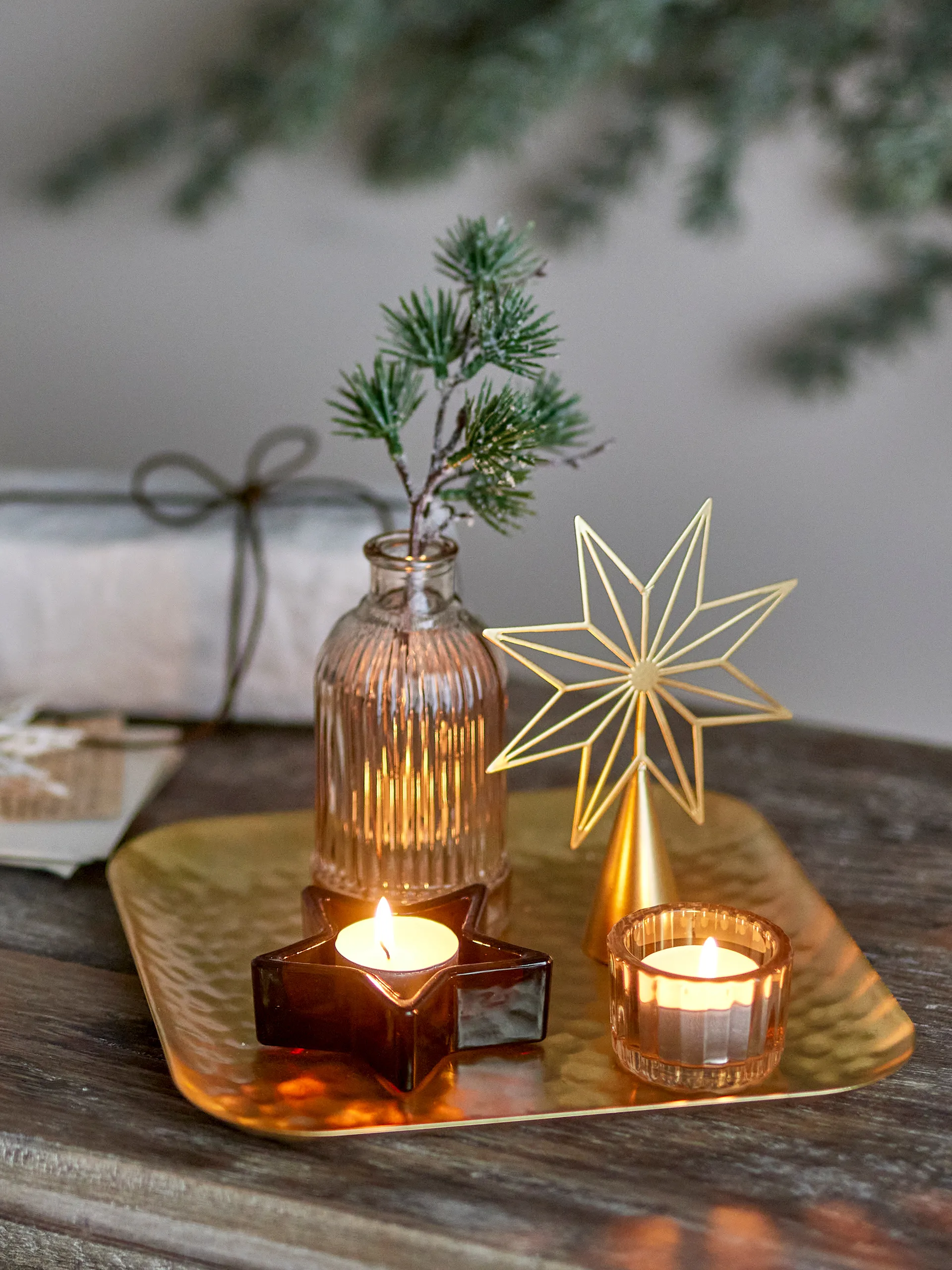 Sanga 托盘 with decorative objects 6件, 金色 Bloomingville