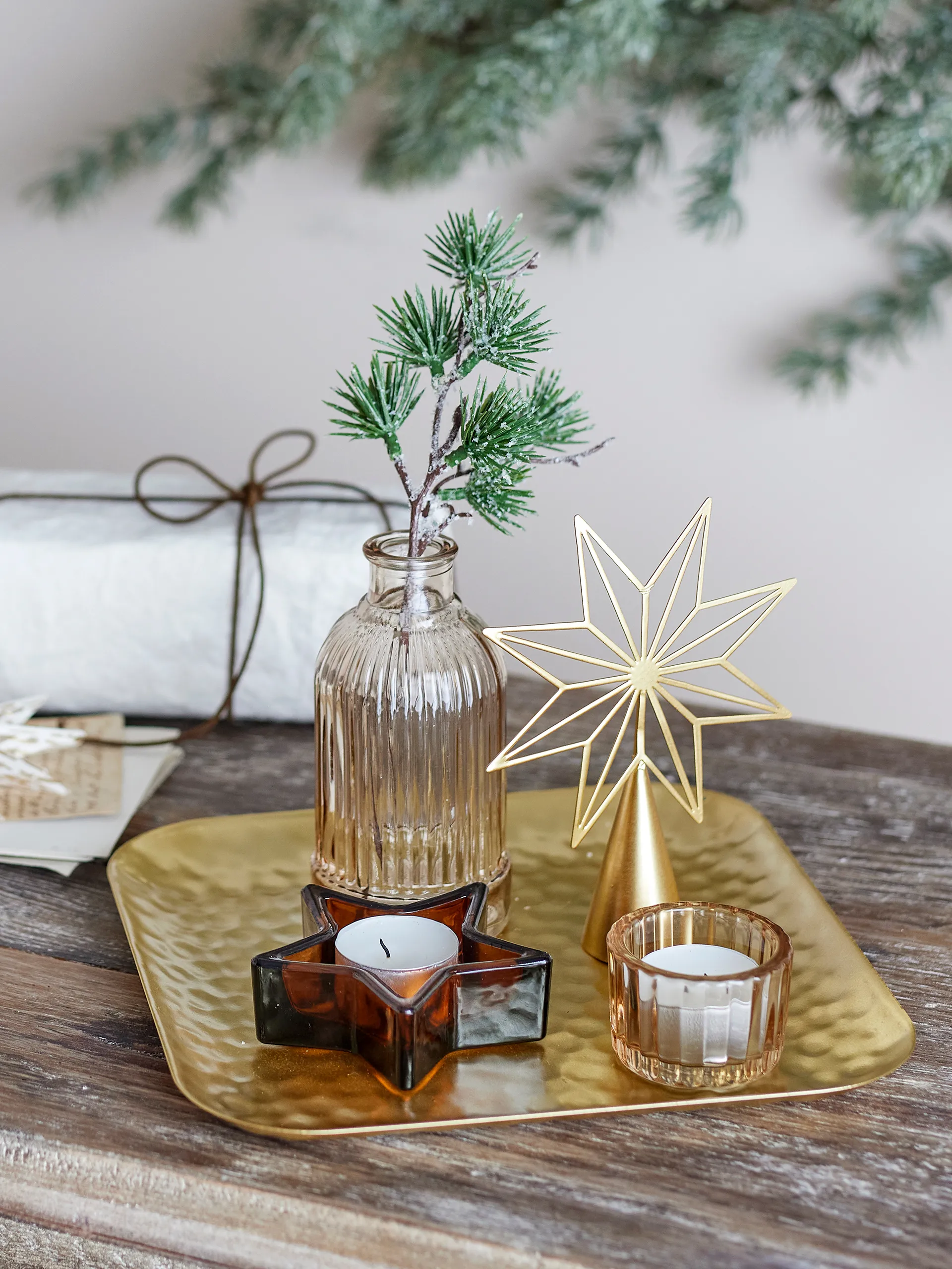 Sanga 托盘 with decorative objects 6件, 金色 Bloomingville