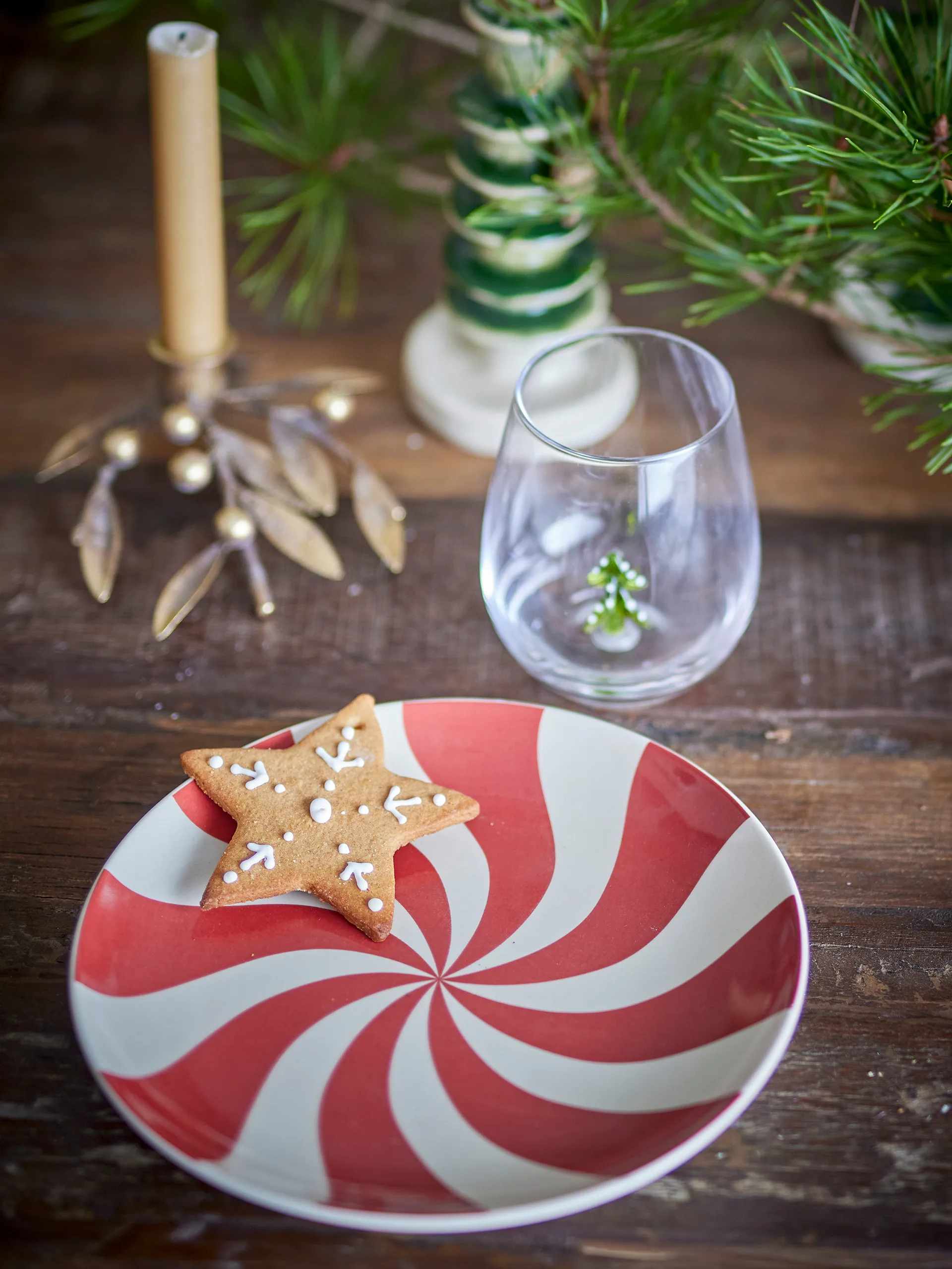 Yule 盘子 Ø23 cm, 原色/自然色 红色 Bloomingville