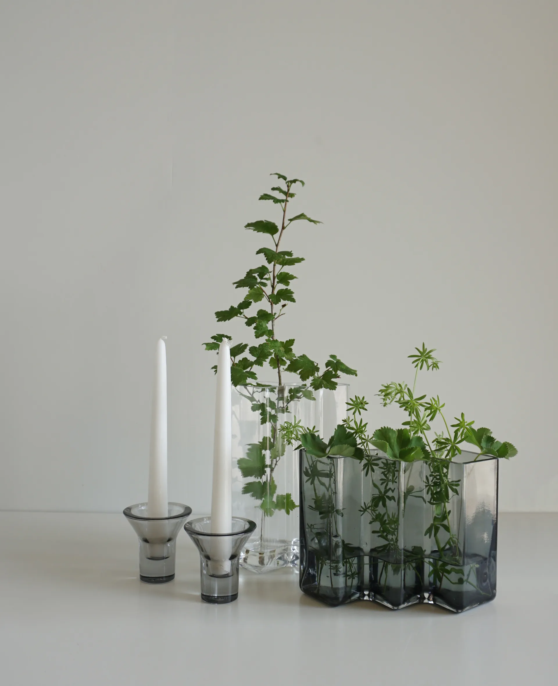 Row 花瓶 three chambers low, 灰色 Born In Sweden
