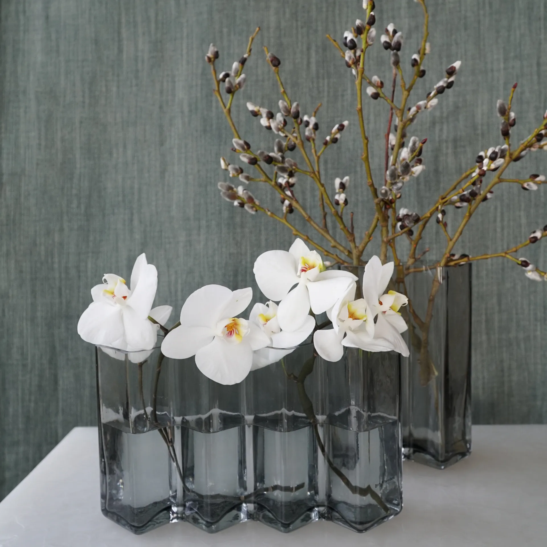 Row 花瓶 two chambers, 灰色 Born In Sweden