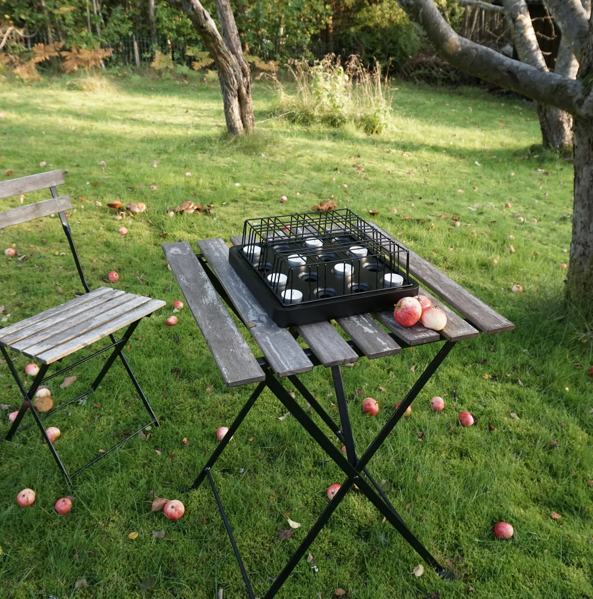 Stumpastaken 烛台  black, large Born In Sweden