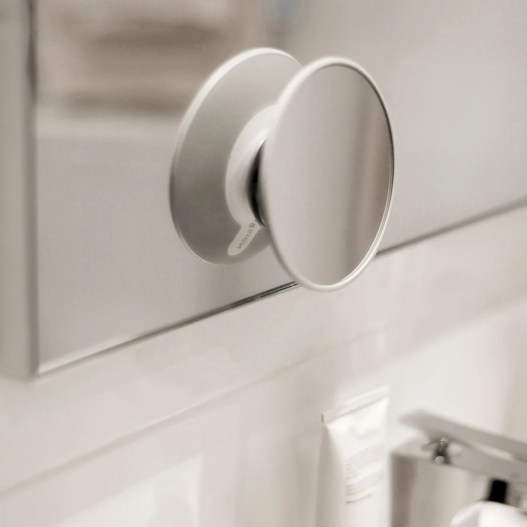 AirMirror 15倍化妆镜 带吸盘可拆卸, Ø11.2cm Bosign