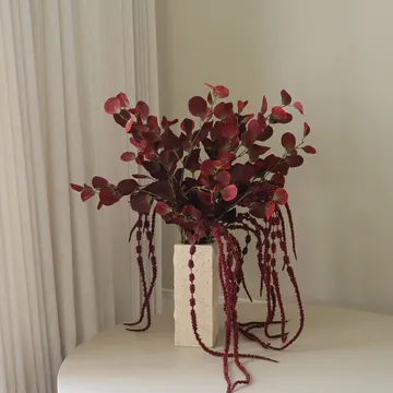 勃艮第色薄纱 人造花束 - 桉树，苋红色，84cm - Botané
