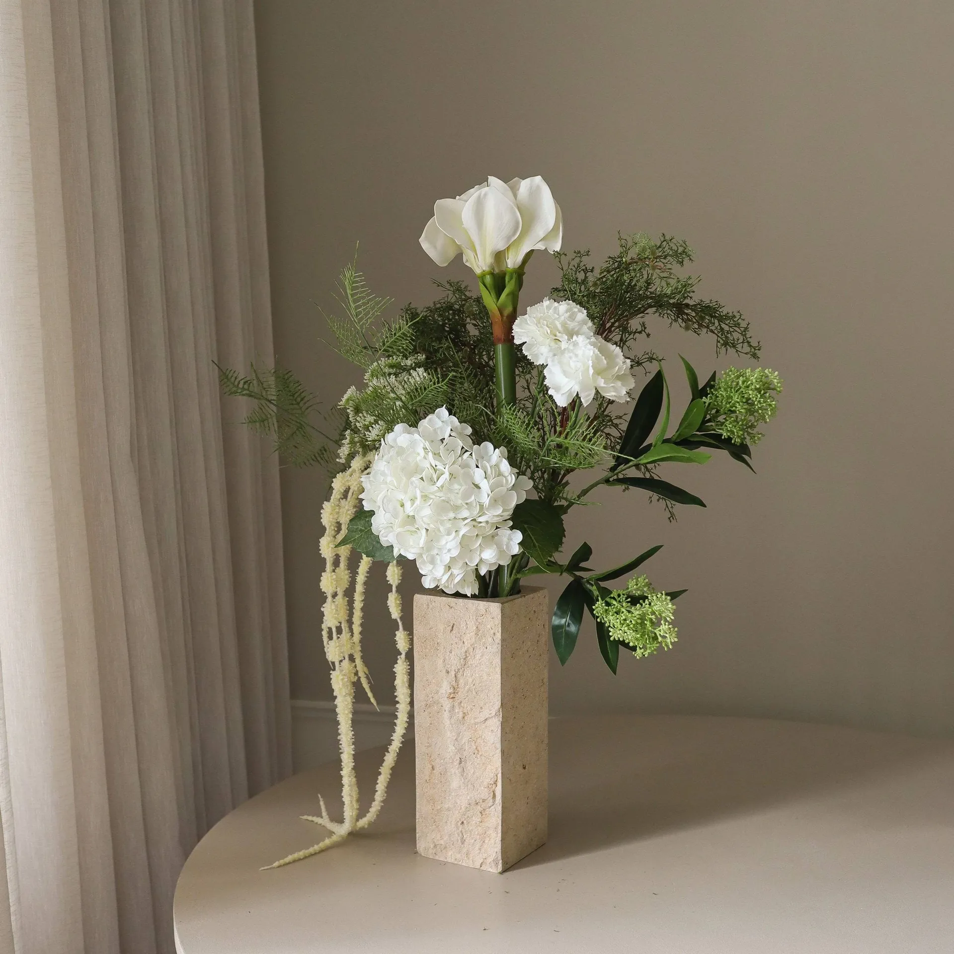 磨砂花园 人造花束, 朱顶红、绣球花、康乃馨、苋菜，90cm Botané