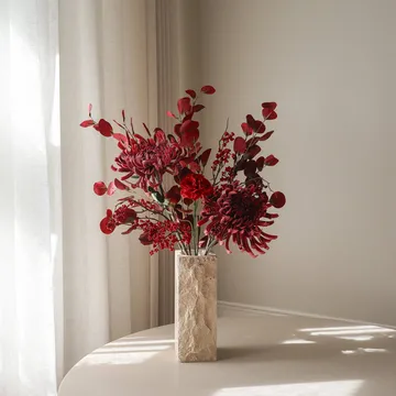 Berry Drama 人造花束 - 蜘蛛菊、康乃馨、尤加利，84cm - Botané