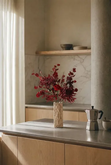 Berry Drama 人造花束 - 蜘蛛菊、康乃馨、尤加利，84cm - Botané