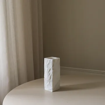 Carrara Edge 大理石花瓶 - 小号，25cm - Botané
