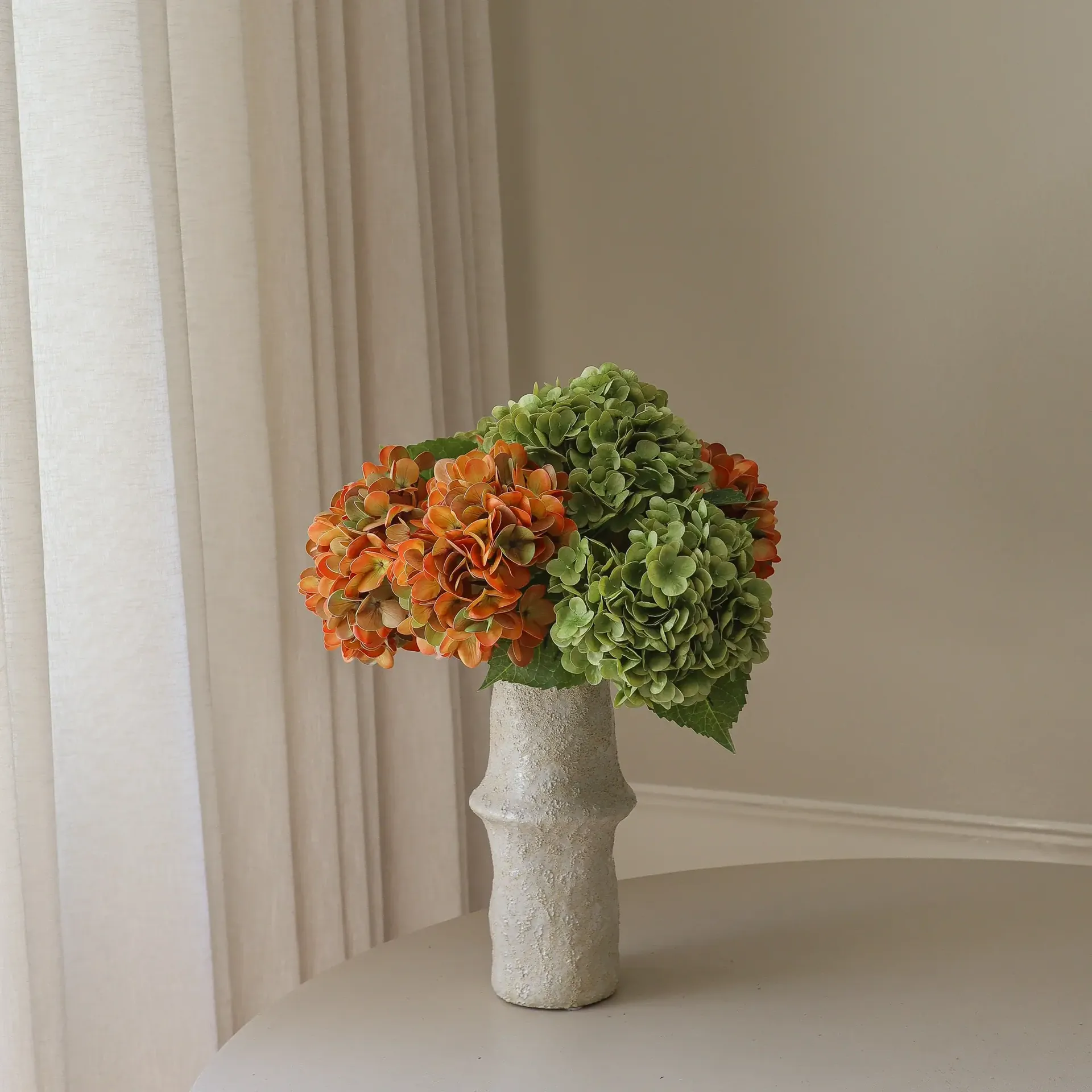 Hydrangea 绣球花 仿真花艺术装置, 铜色，60cm，7个 Botané