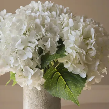 Hydrangea 绣球花 仿真花艺术装置 - 白色_7件装 - Botané