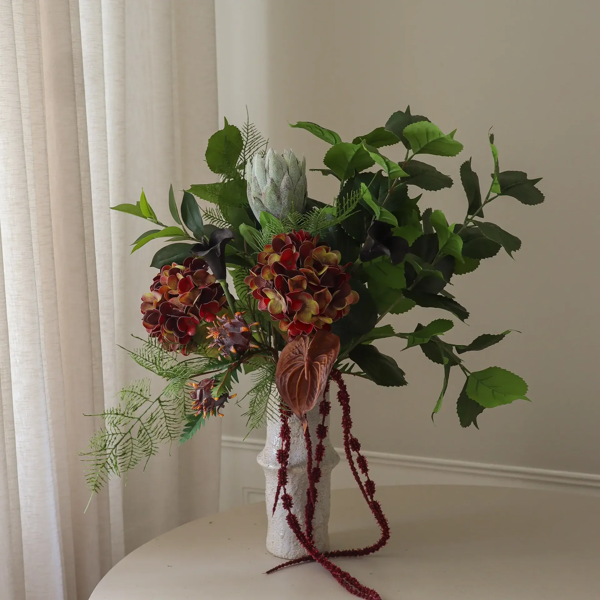 Noir Botanica 人造花束, 绣球花-马蹄莲-红掌 112cm，15件 Botané