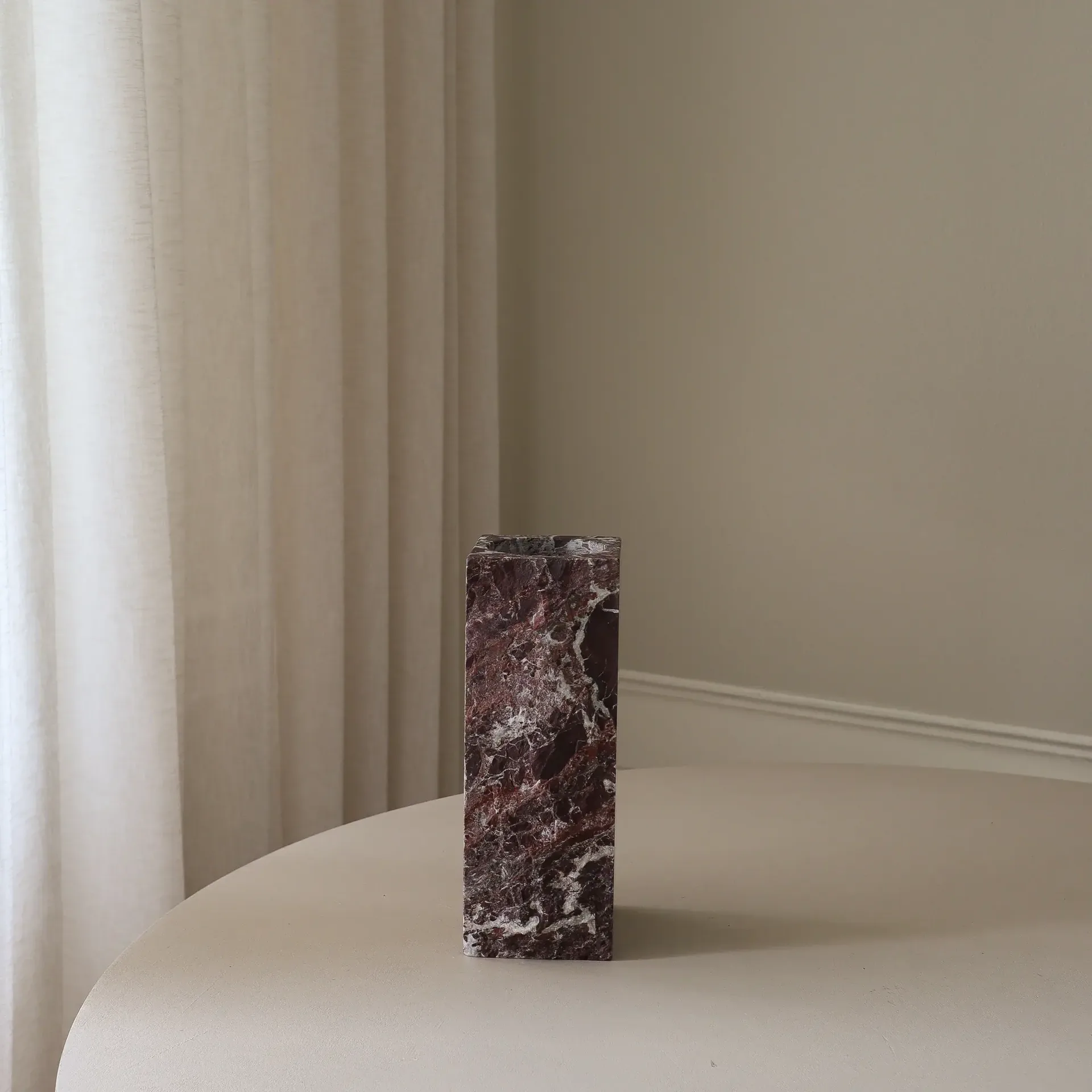 Rosso Levanto Edge 大理石花瓶, 中号，30cm Botané