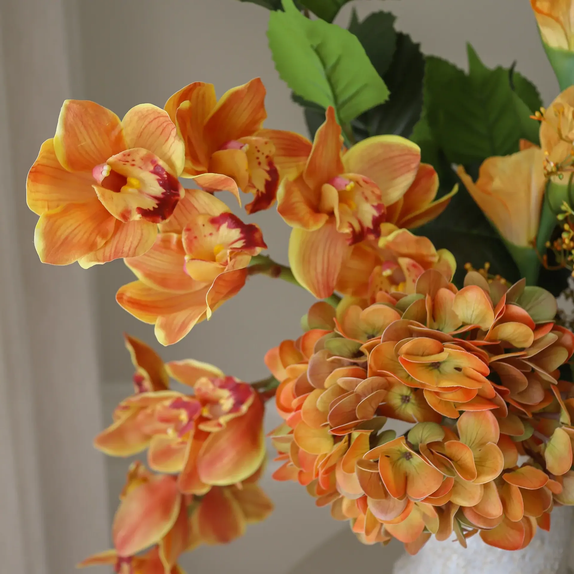 The Orangery 人造花束, 大花蕙兰-剑兰-绣球花，85cm，10件 Botané