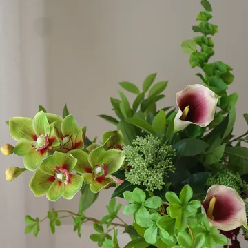 Wild Grove 人造花束 - 马蹄莲-蝴蝶兰-野胡萝卜，112cm，16件 - Botané