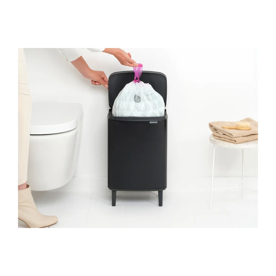 Bo 高款废纸篓12L, 哑光黑色 Brabantia