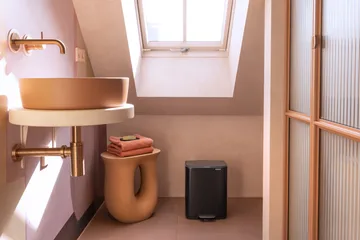Bo 北欧风格脚踏式垃圾桶12L - 哑光黑色 - Brabantia