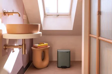 Bo 北欧风格脚踏式垃圾桶12L - 铂金色 - Brabantia