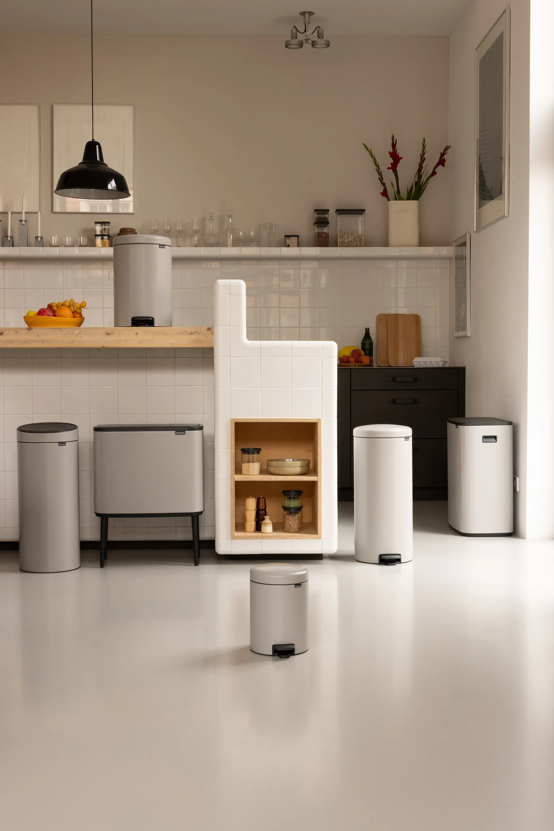 Bo 脚踏垃圾桶2个30L, 柔和灰色 Brabantia