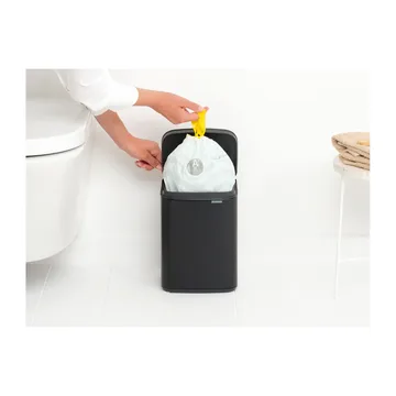 Bo 垃圾桶 4升 - 哑光黑色 - Brabantia
