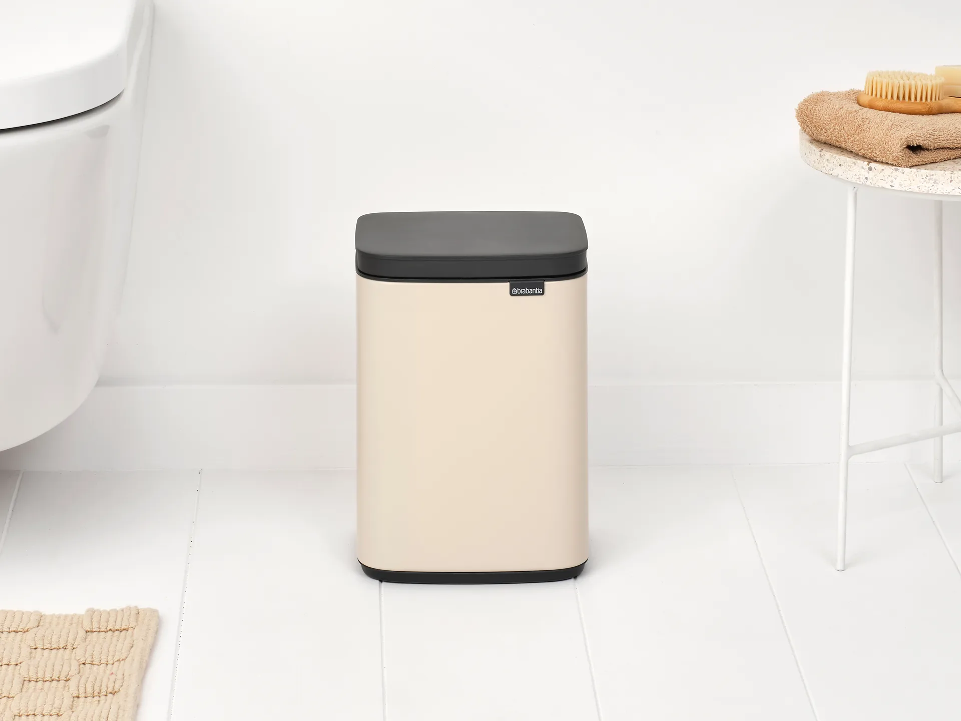 Bo 垃圾桶 4升, 柔和米色 Brabantia
