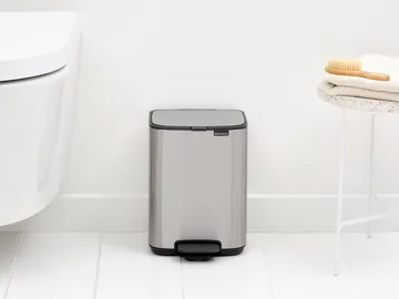 Bo 北欧风格脚踏式垃圾桶4L - 哑光防指纹钢色 - Brabantia