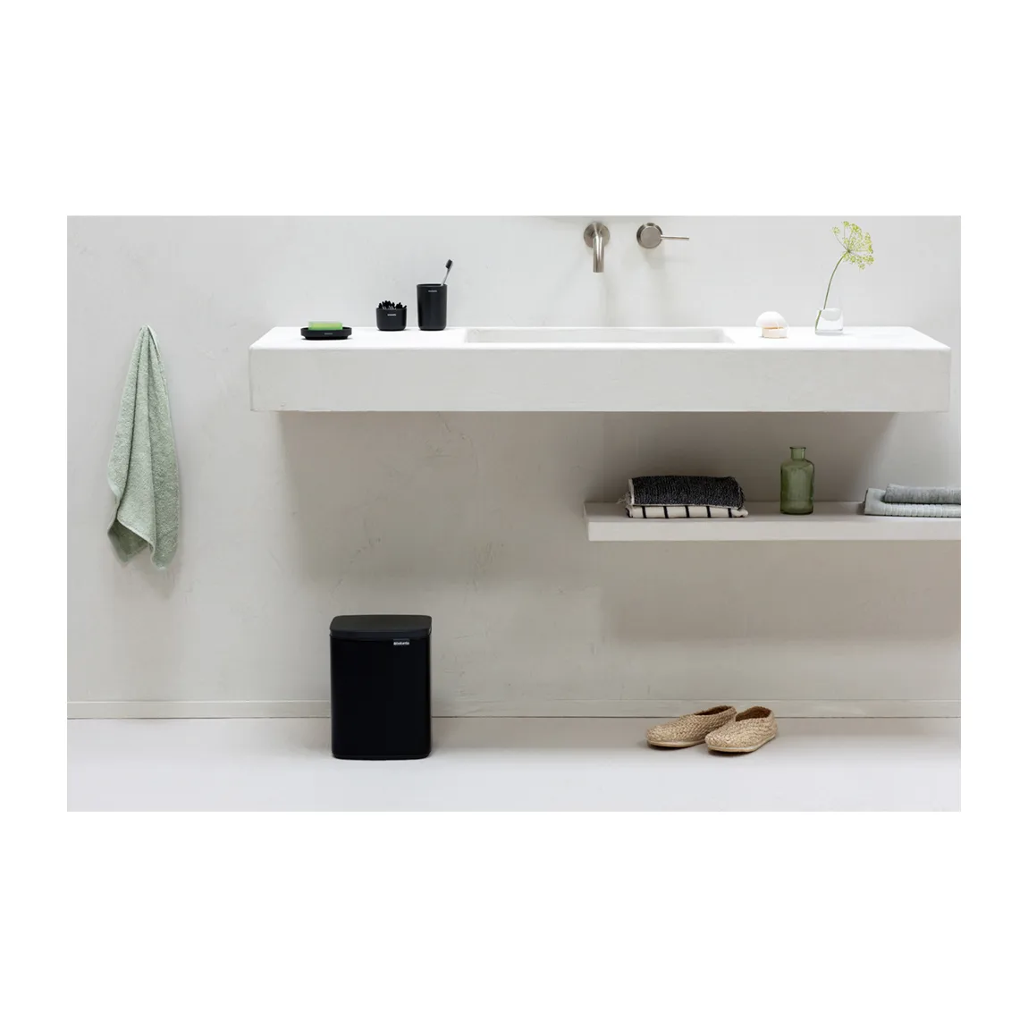 Bo 垃圾桶 7升, 哑光黑色 Brabantia