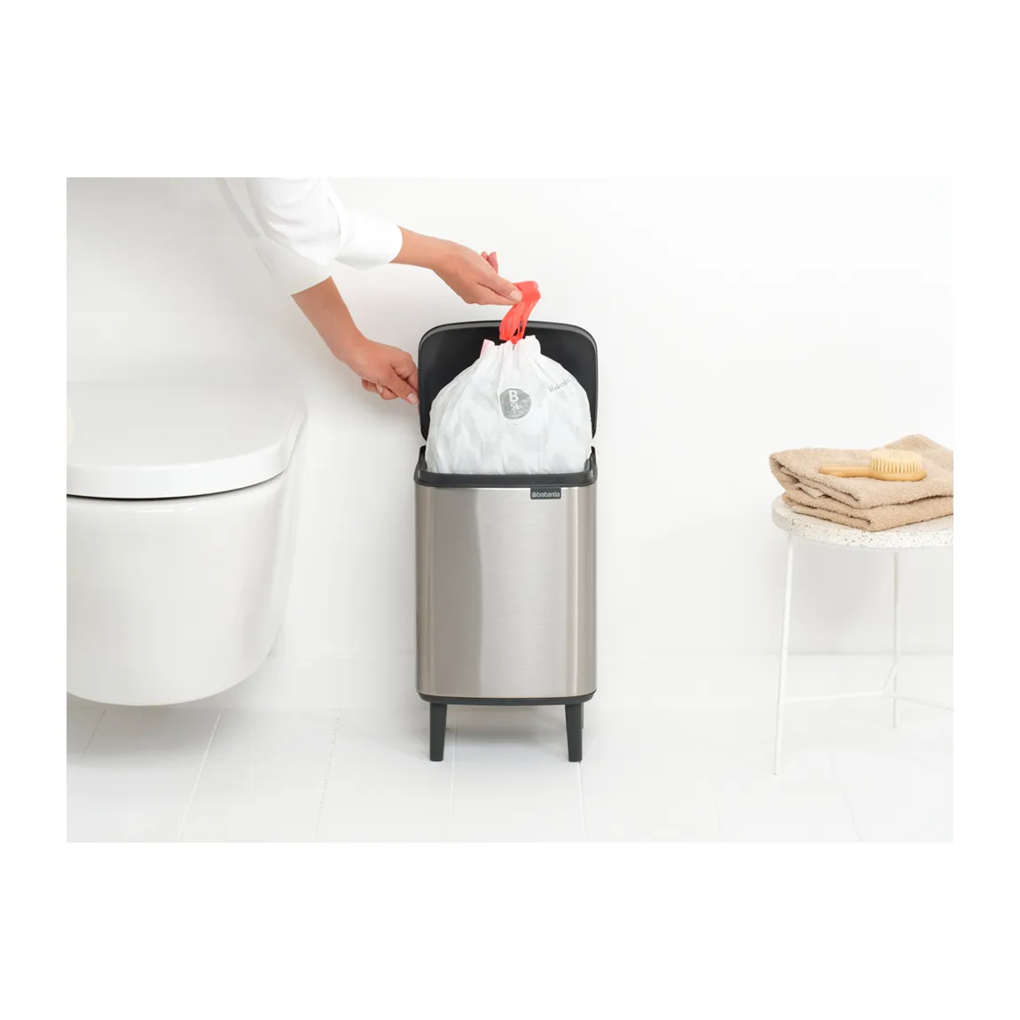 Bo 高款废纸篓7L, 拉丝钢材_哑光 Brabantia