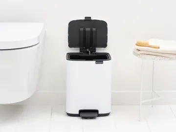 Bo 北欧风格脚踏式垃圾桶7L - 白色 - Brabantia