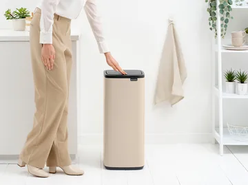 Bo Touch Bin 触碰式垃圾桶30L - 柔和米色 - Brabantia