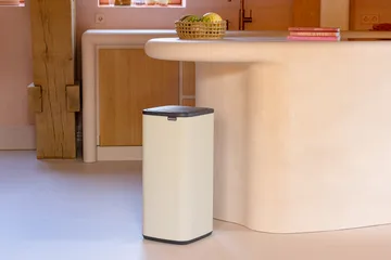 Bo Touch Bin 触碰式垃圾桶30L - 柔和米色 - Brabantia