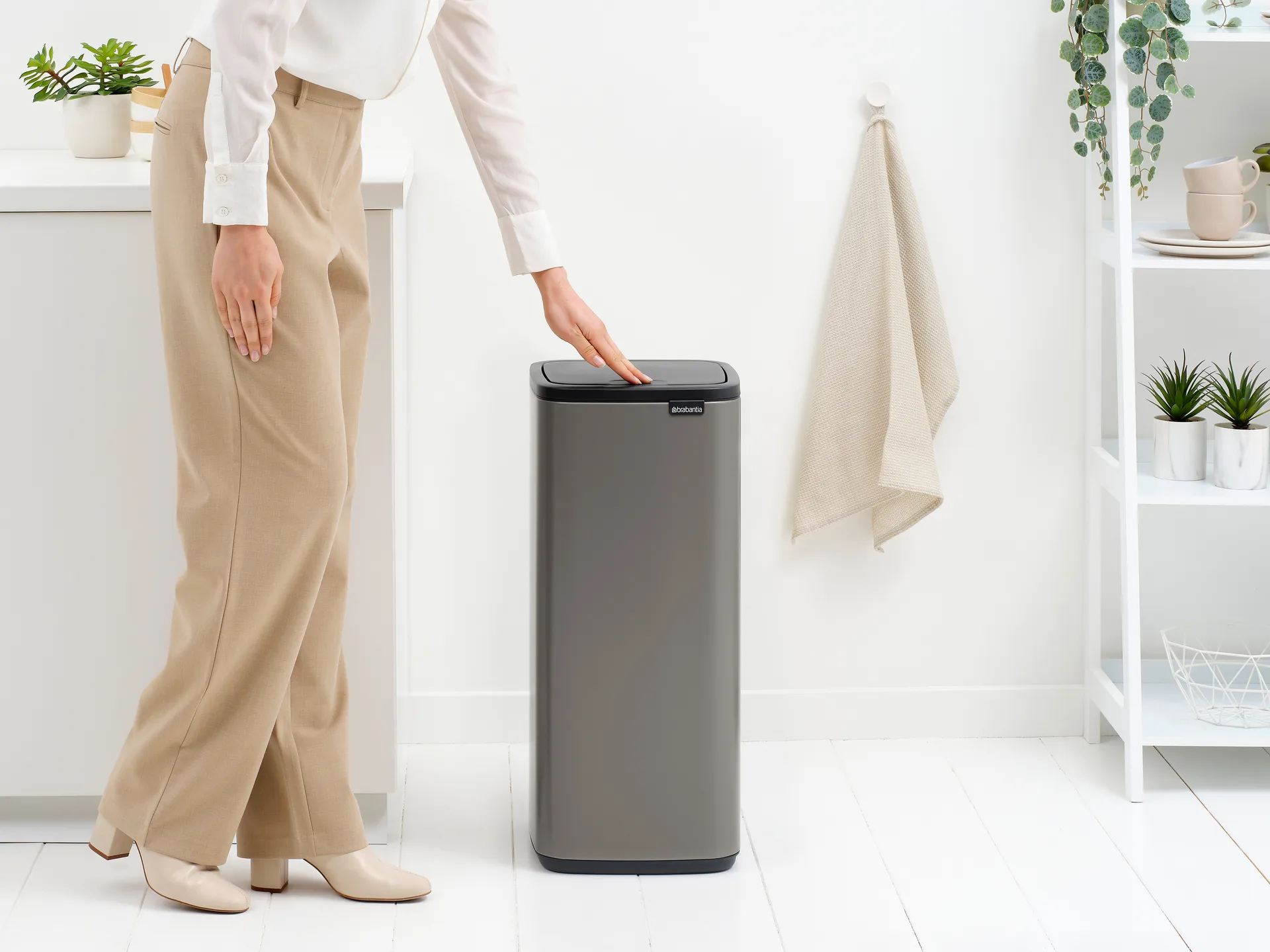 Bo Touch Bin 触碰式垃圾桶30L, 铂金色 Brabantia