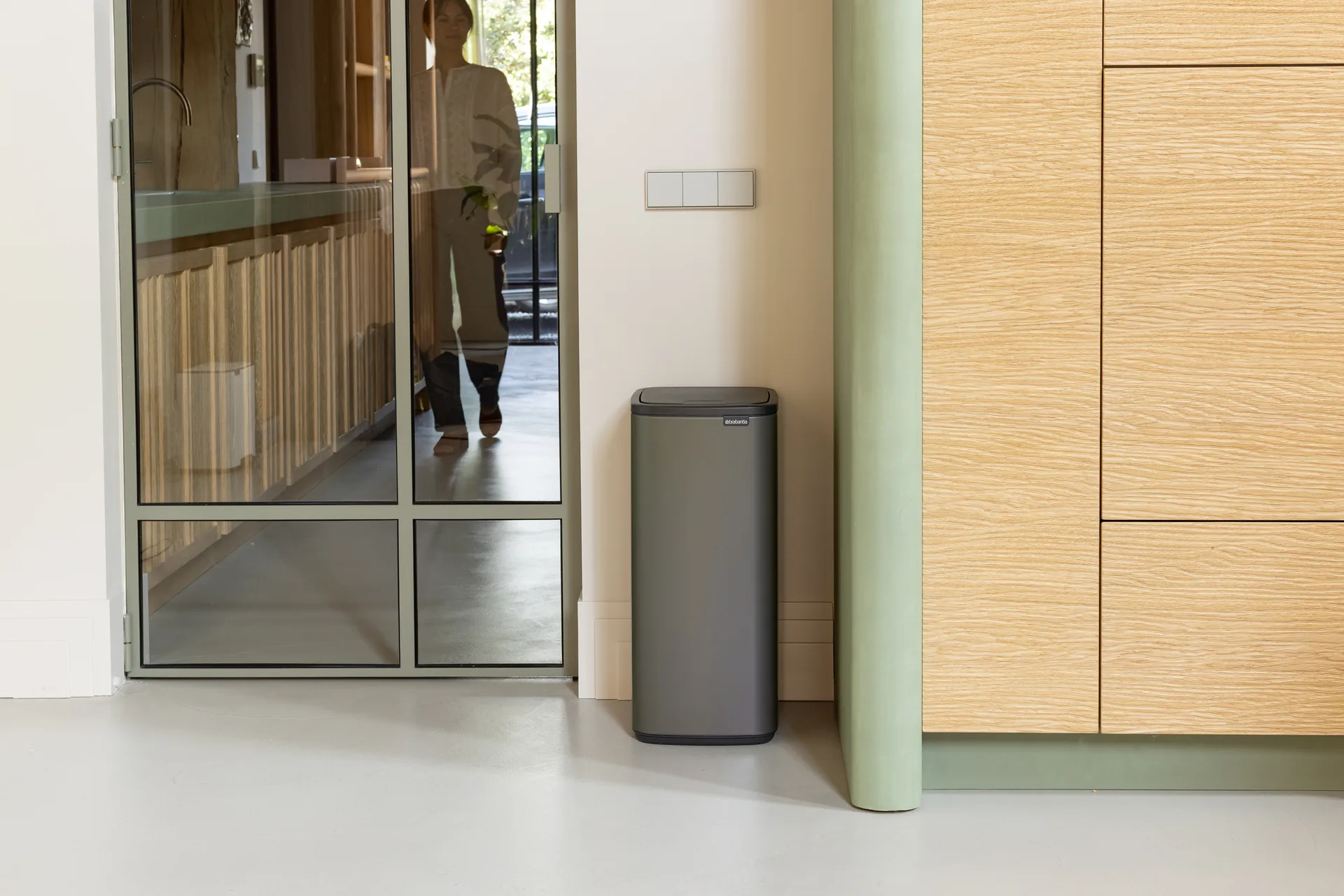 Bo Touch Bin 触碰式垃圾桶30L, 铂金色 Brabantia