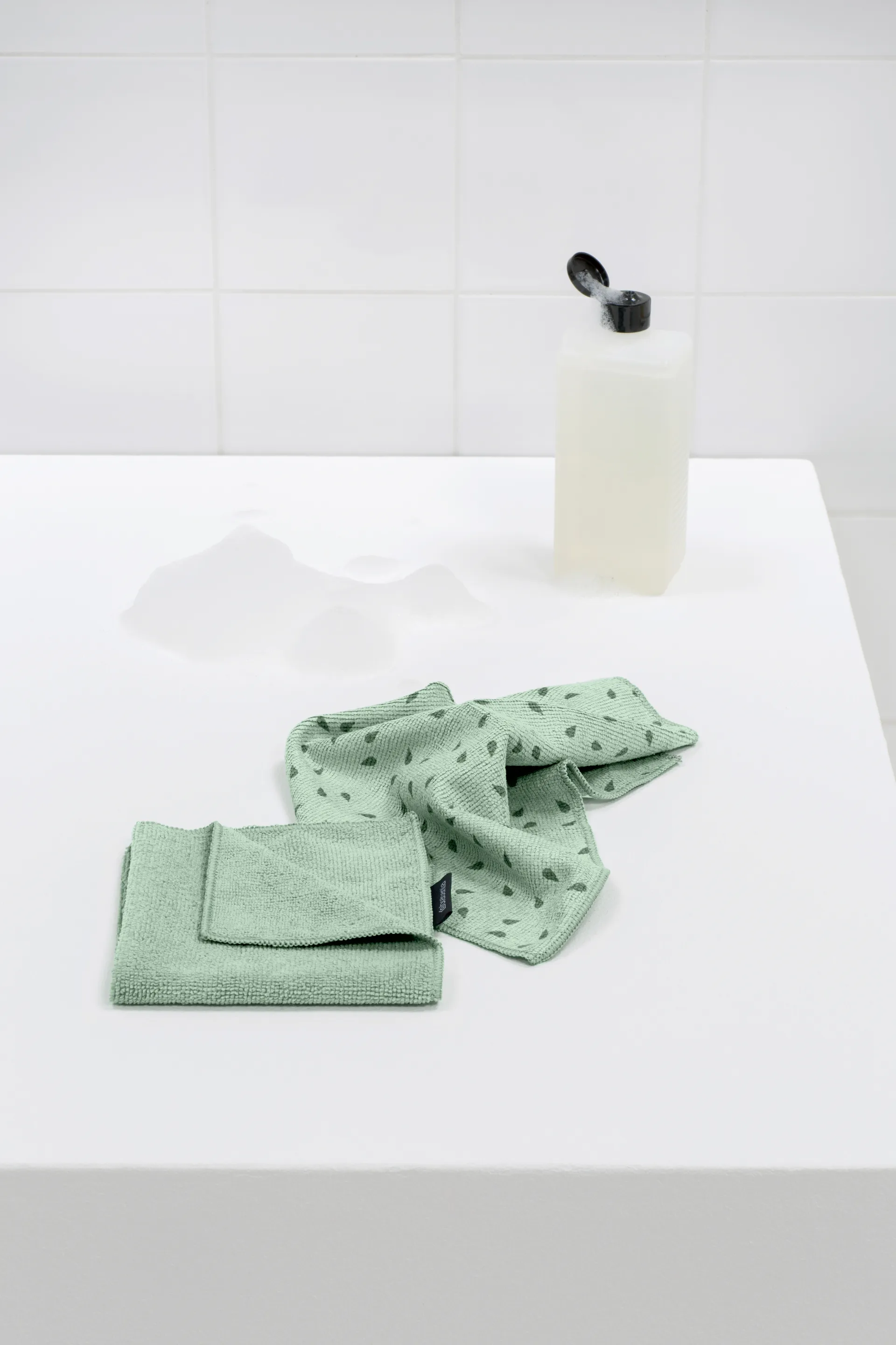 Brabantia 超细纤维布 2片装, 翡翠绿 Brabantia