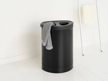 Brabantia 分类洗衣篮 55升 - 哑光黑 - Brabantia