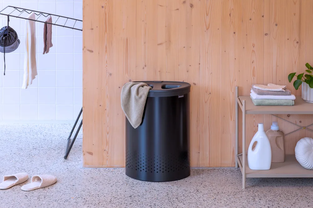 Brabantia 分类洗衣篮 55升, 哑光黑 Brabantia