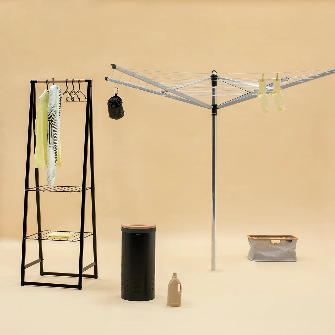 Linn 衣帽架 小号, 黑色 Brabantia