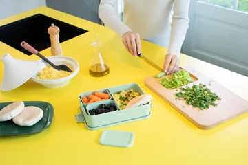 Make & Take 大号2升便当盒 - 玉绿色 - Brabantia
