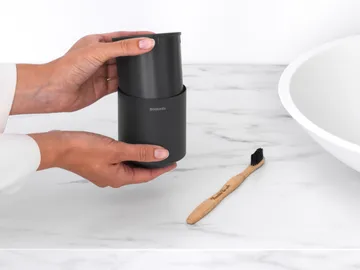 MindSet 牙刷架 - 矿物无限灰色 - Brabantia