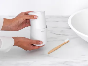 MindSet 牙刷架 - 矿物清新白色 - Brabantia