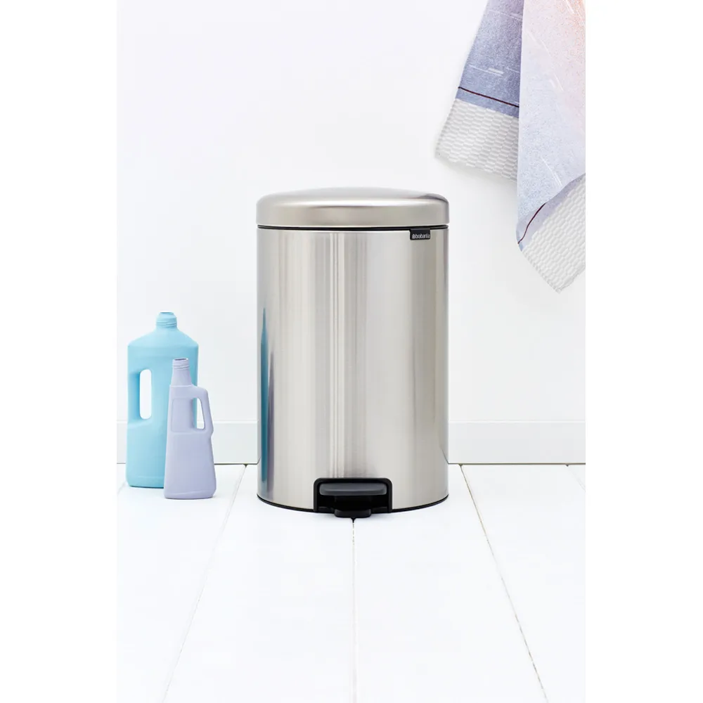 New Icon 新经典脚踏垃圾桶20升, 哑光防指纹钢 Brabantia