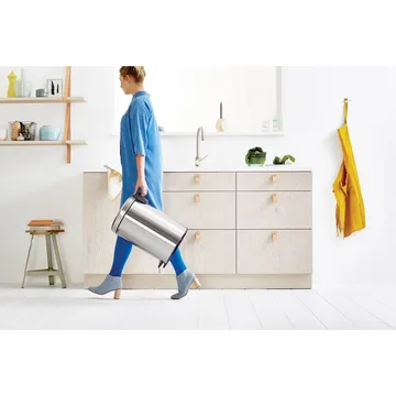 New Icon 新经典脚踏垃圾桶20升 - 哑光防指纹钢 - Brabantia
