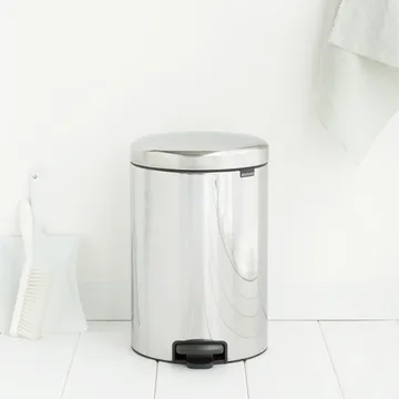 New Icon 新经典脚踏垃圾桶20升 - 亮面钢 - Brabantia