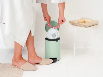 New Icon 3升脚踏垃圾桶 - Jade 绿色 - Brabantia